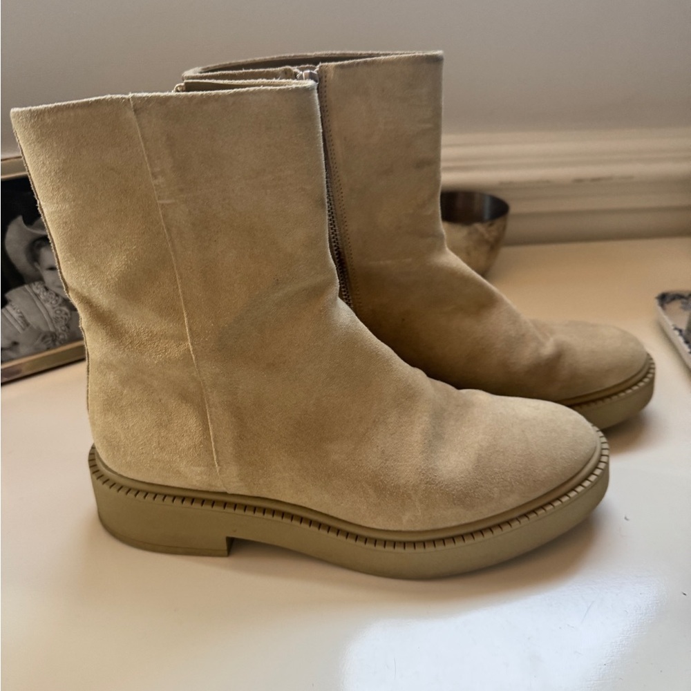 Vince Tan Suede Cady Boots Zip Up 8